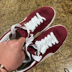 Burgundy puma suede Clydes size.11
